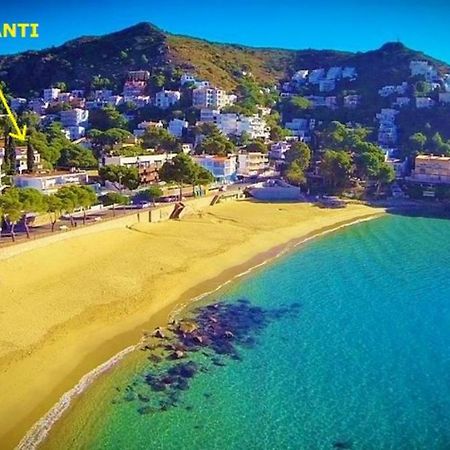 Apartaments El Berganti En Canyelles Petites Roses Exteriér fotografie