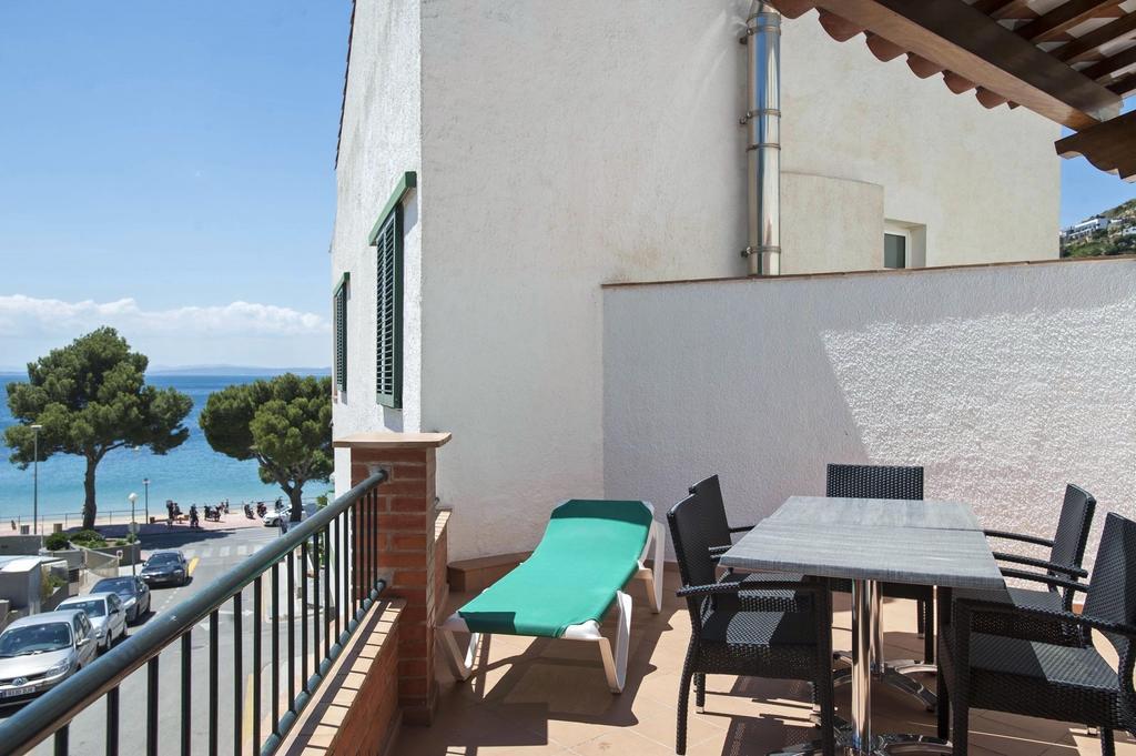 Apartaments El Berganti En Canyelles Petites Roses Exteriér fotografie